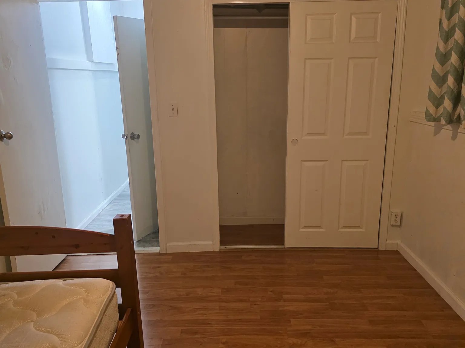 1 bed, 300 sqft, $1,600 — Photo 1