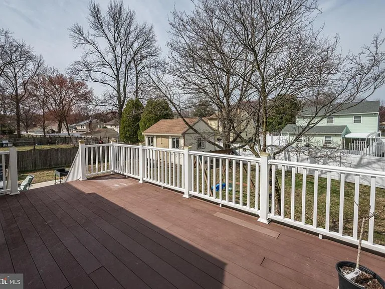 76 Argyle Ave — Photo 40