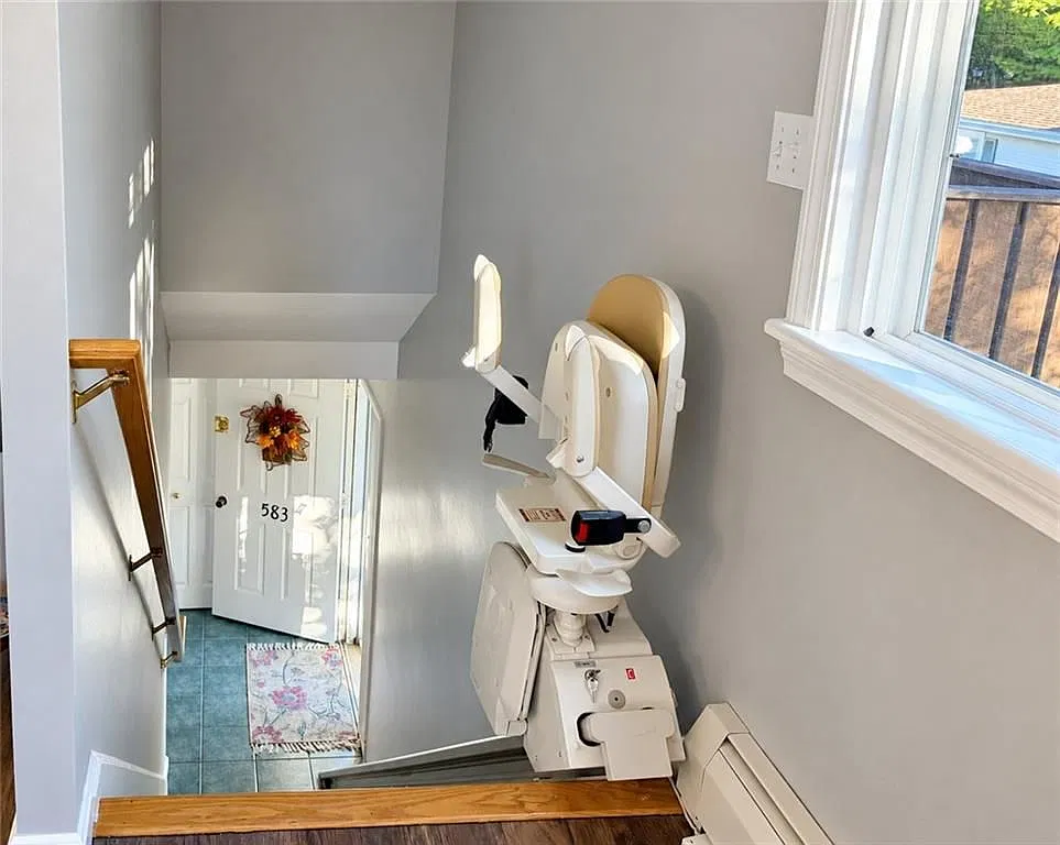 2 bed, 1.0 bath, 1093 sqft, $2,800 — Photo 4