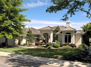 3421 N Plantation River Dr, Garden City, ID 83703