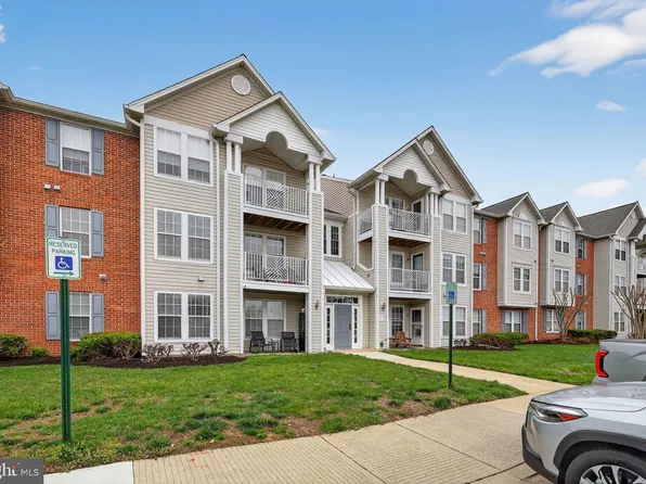 2456 Apple Blossom Ln APT 201, Odenton, MD 21113