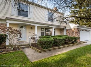 30895 W Lincolnshire St, Beverly Hills, MI