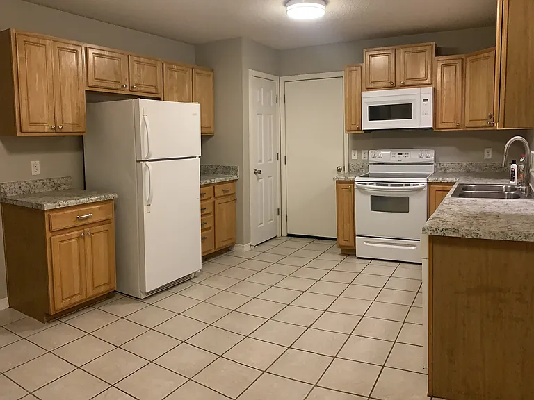 5957 Savannah Dr — Photo 6