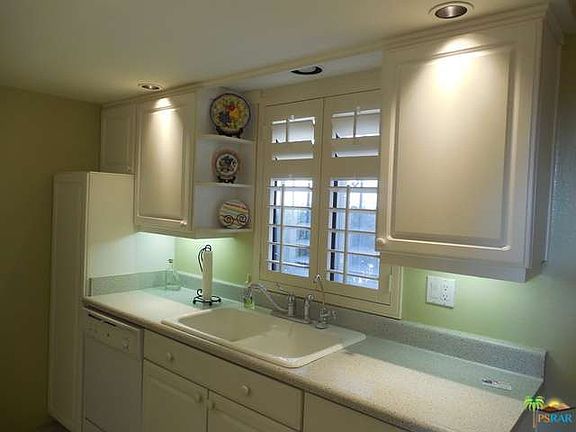 4th image of 1405 N Sunrise Way Unit 9