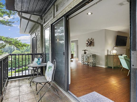3rd image of 4205 Pine Heights Dr NE #4205