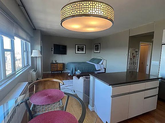 2nd image of 100 W 93rd St APT 30E