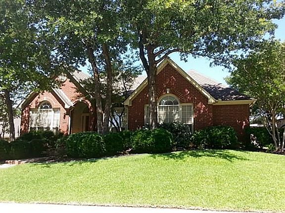 3rd image of 8620 Shadybrooke Dr