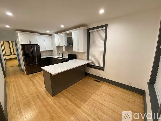 3141 N Oakley Ave APT 1, Chicago, IL 60618 | Zillow