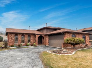 19010 Farm Crest Ter, Country Club Hills, IL 60478