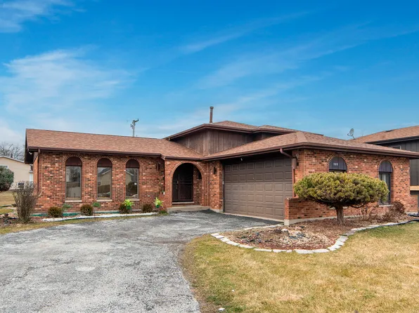 19010 Farm Crest Ter, Country Club Hills, IL 60478