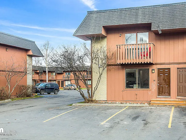 4511 Folker St #8B — Photo 1