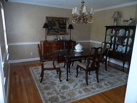4th image of 452 Ashland Oaks Dr