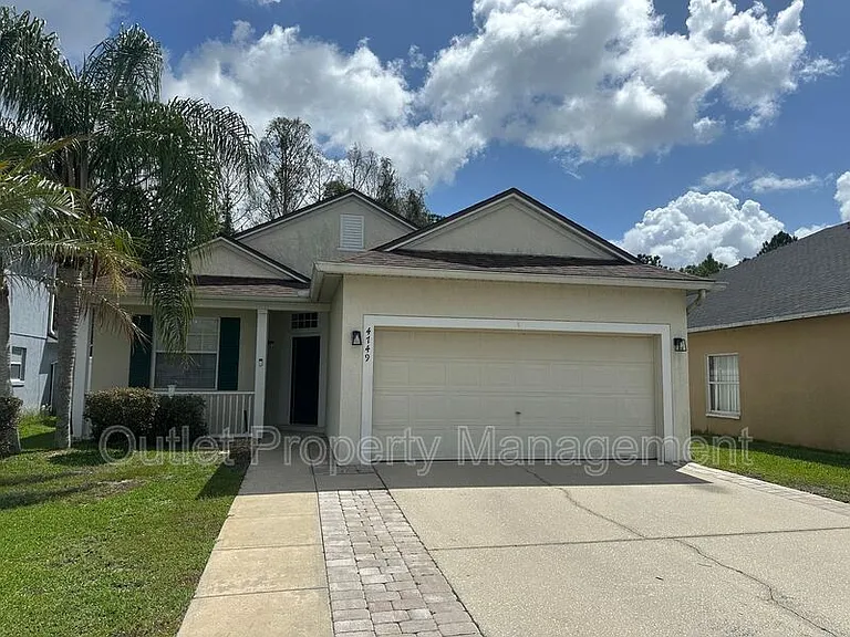 4749 Waterside Pointe Cir — Photo 1