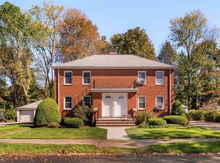 27 Payne Rd #1, Newton Highlands, MA 02461