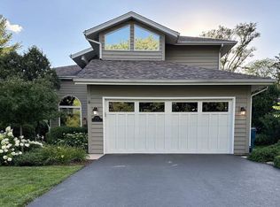 5700 Springside Ave, Downers Grove, IL 60516