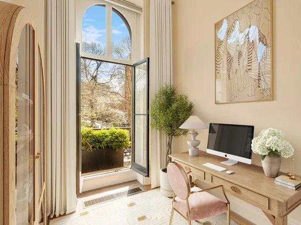 243 East 17th Street image 14 of 43