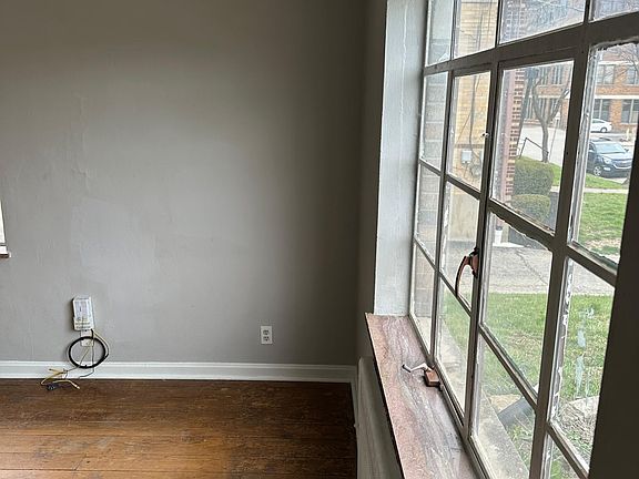 2nd image of 2634 Kenilworth Ave APT 1
