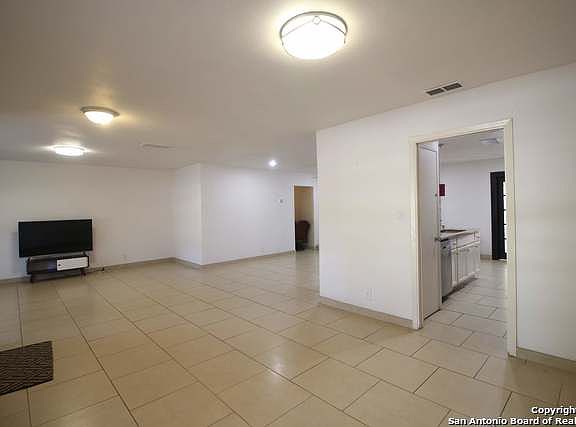 4th image of 10910 Brocks Gap St
