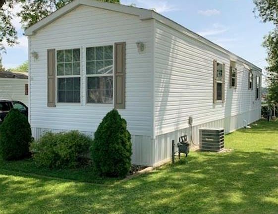 2nd image of 11 Northwood Cir