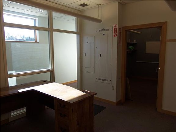 4th image of 58 W Shenango St