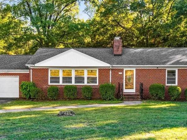 390 Mizpah Church Rd, Reidsville, NC 27320
