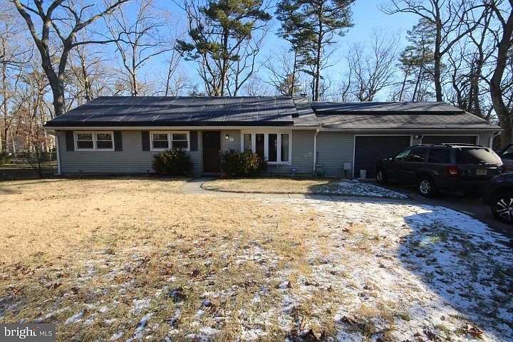 1st image of 14 Chestnut Ave