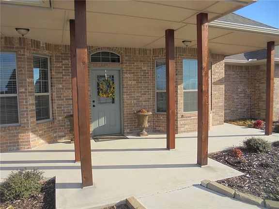4th image of 45062 Scotlyn Dr