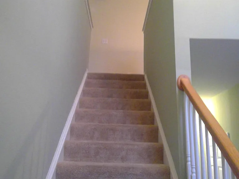 305 Sweetwater Ct — Photo 13