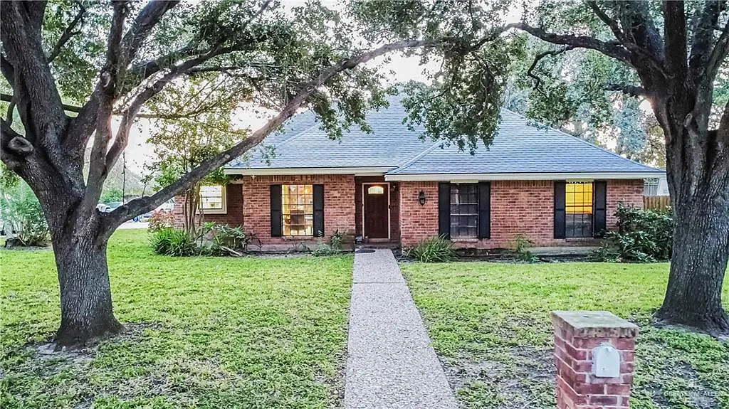3 bed, 2.5 bath, 2060 sqft, $2,875 — Photo 1