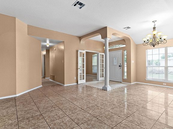 2nd image of 4122 Fawn Dr