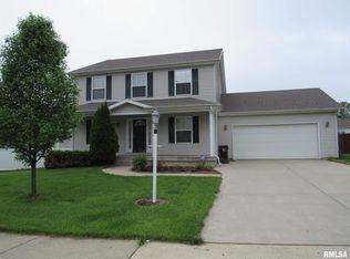 10515 N Liverpool Dr, Peoria, IL 61615