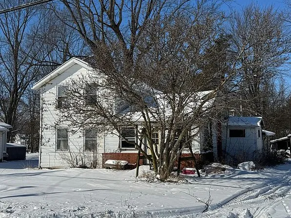 57 N Railroad St, New London, OH 44851