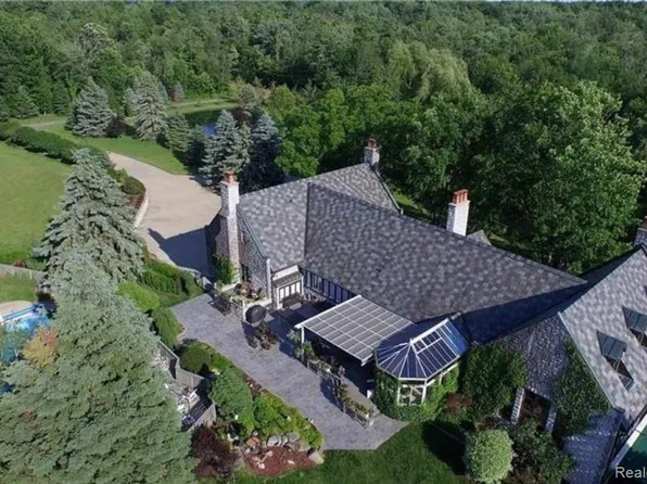 4721 Hasslick Rd, North Branch, MI 48461
