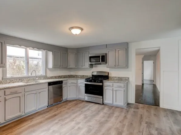 60 Sanford St, Mattapan, MA 02126