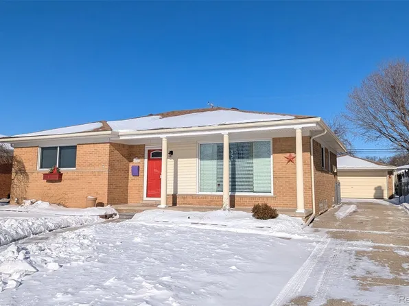 31568 Middleboro St, Livonia, MI 48154