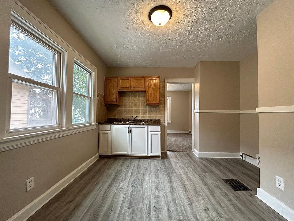 1st image of 11417 Avon Ave