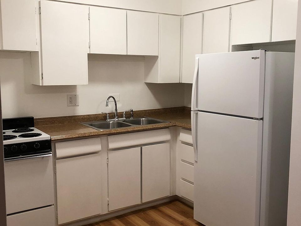 Photos are of another unit but similar.