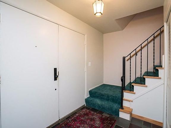 5th image of 2681 Page Ave
