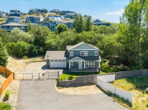 1618 N Foothill Rd, Medford, OR 97504