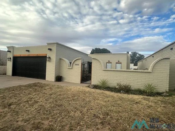 1810 Mountain Shadow Dr, Carlsbad, NM 88220