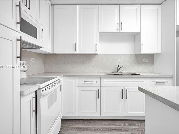5th image of 5555 Collins Ave APT 3C
