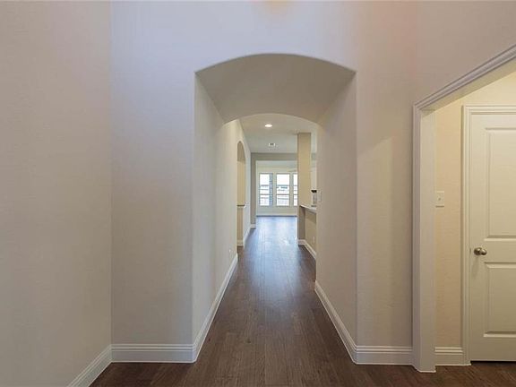 3rd image of 2305 Knox Way