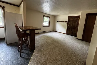 103 Sanderson Dr #4 — Photo 3