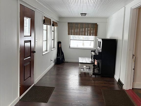 4th image of 4218 Middle Rd APT 1