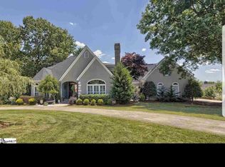 300 Chenoweth Dr, Simpsonville, SC 29681