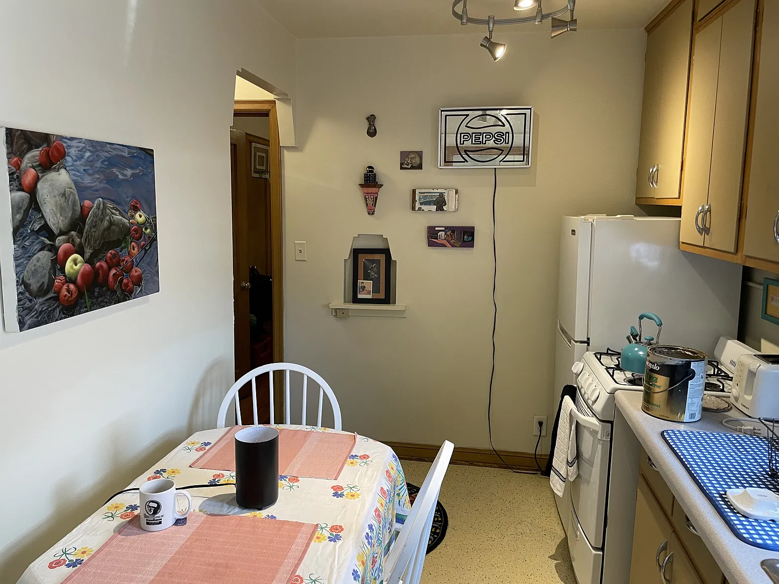 1120 Grand Apartments — Photo 4