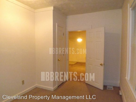 4th image of 1339 Parkamo Ave