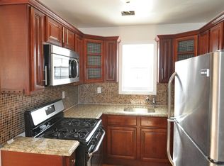 11 Sunnyside Ave #2, Brooklyn, NY 11207