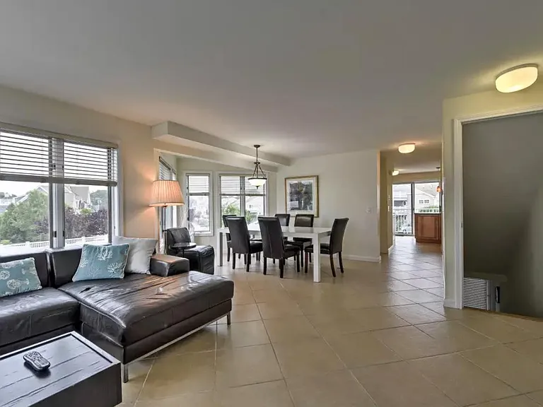 22 Oceanside Pl — Photo 25
