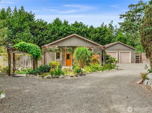 2957 Hancock Street, Port Townsend, WA 98368